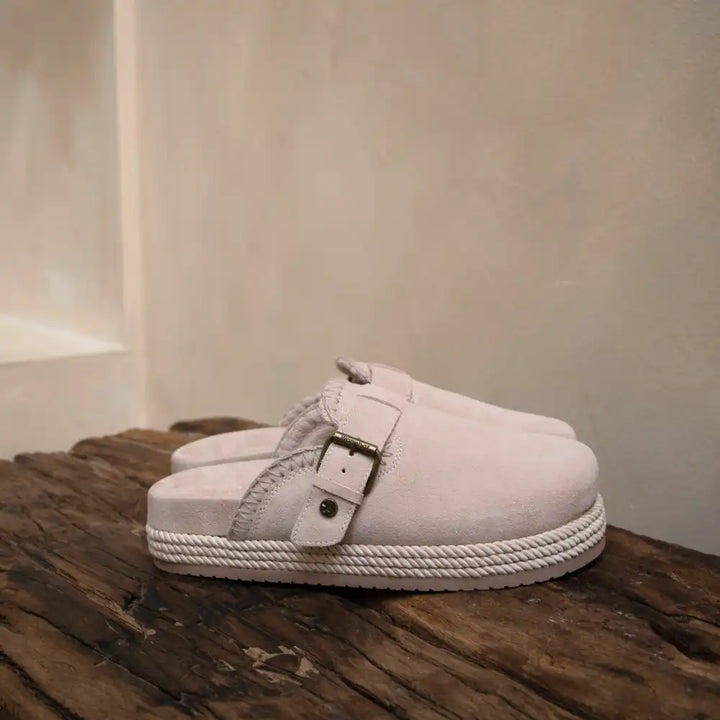 Warrego suède blush thumbnail 1