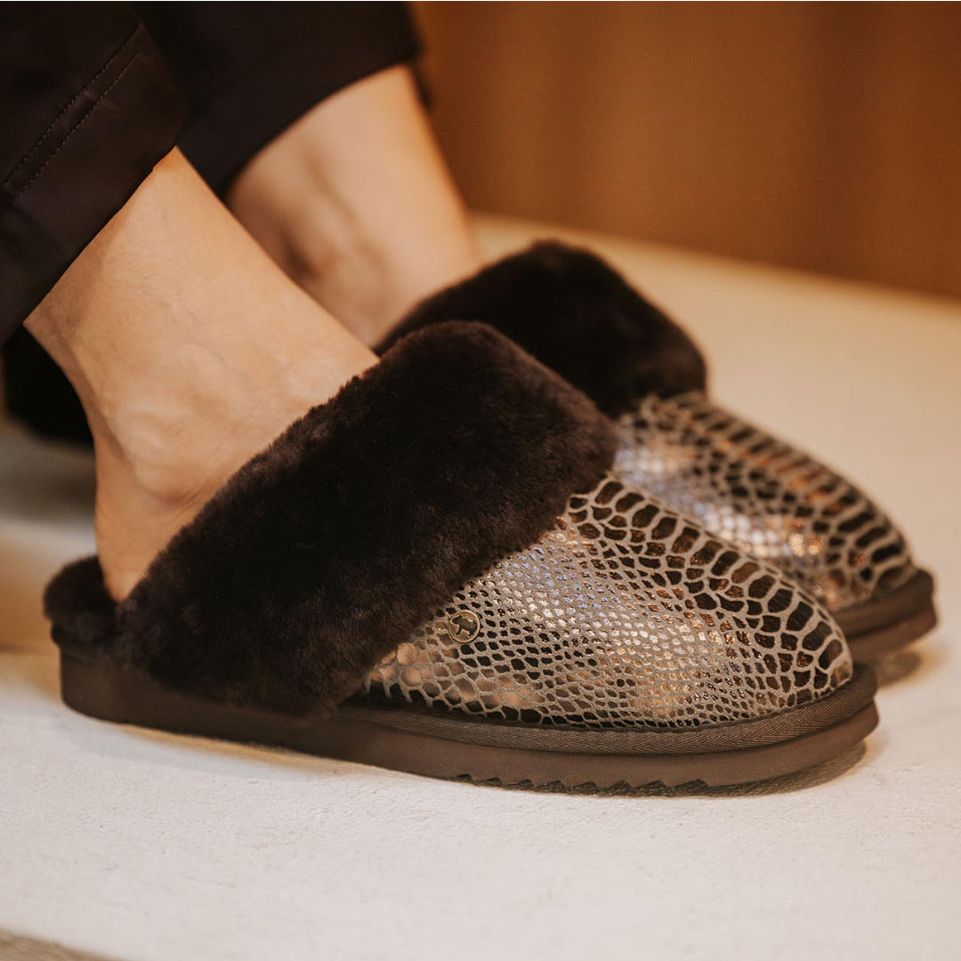 Collie Women Suède Print Snake Choco 1