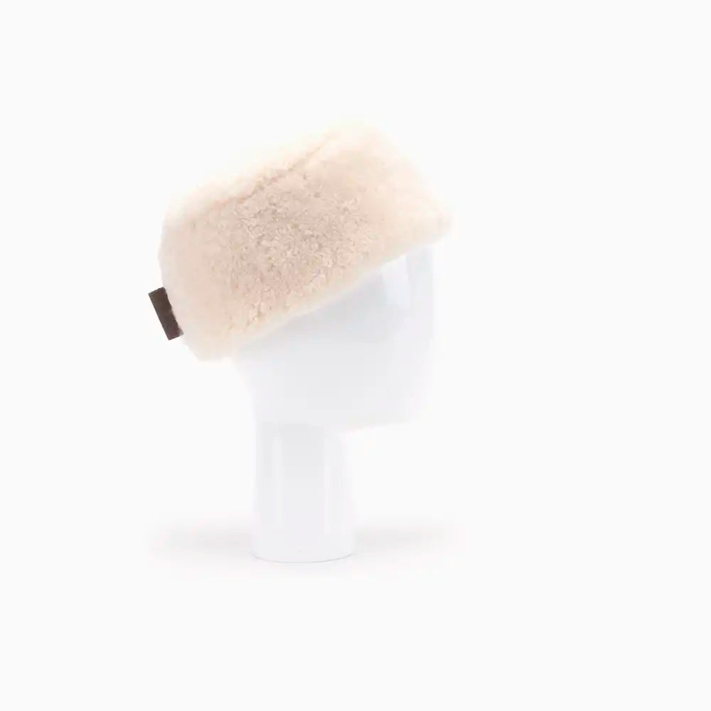 Darlot wollen muts curly wool Ecru