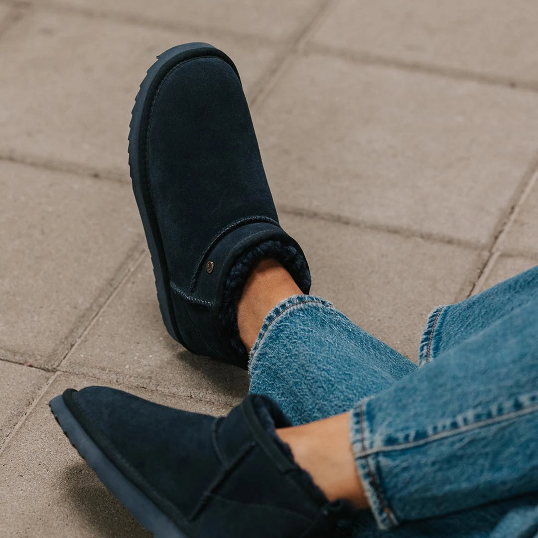 Durack Women Suède Dark Navy 1