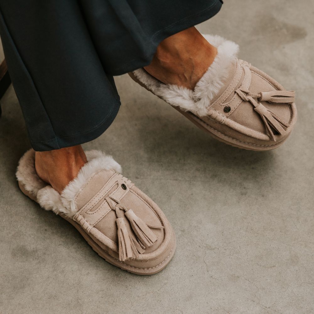 Temora Women Suède Tassels Taupe 1