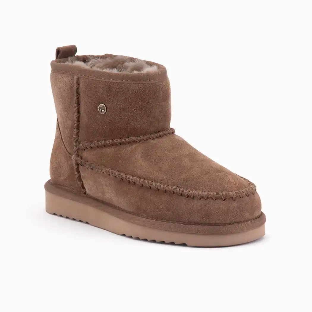 Wallaby suède stitch mud 1