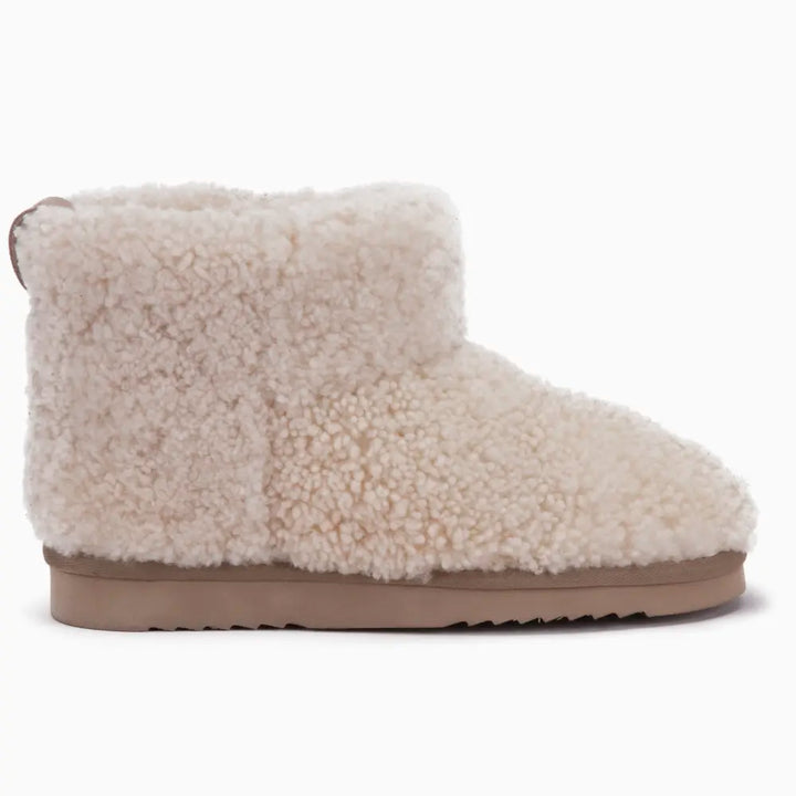 Wallaby Women Boot Curly Wool Ecru thumbnail
